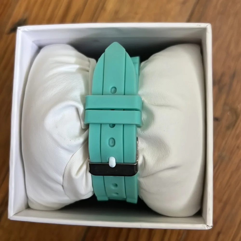 Beautiful Aqua Watch - Picture 2 of 2